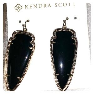 🧜🏻‍♀️🧚🏻‍♀️SOLD🧚🏻‍♀️🧜🏻‍♀️ Kendra Scott Skyl